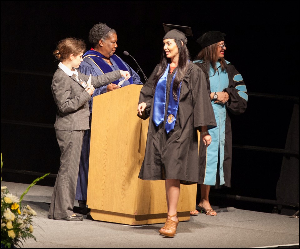 Amanda's College Grad SJSU-13.jpg