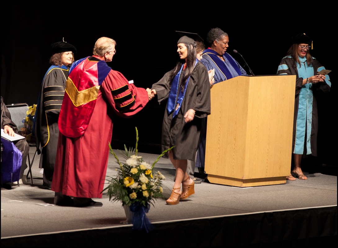 Amanda's College Grad SJSU-15.jpg