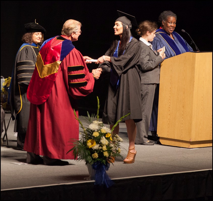 Amanda's College Grad SJSU-16.jpg