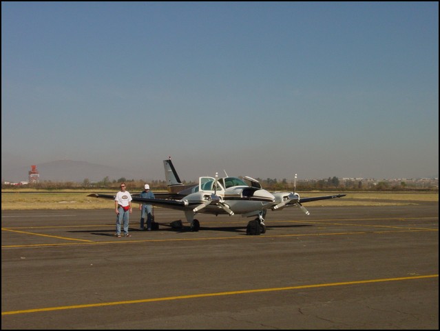 04-Mex-Guadalajara Airport-1.jpg