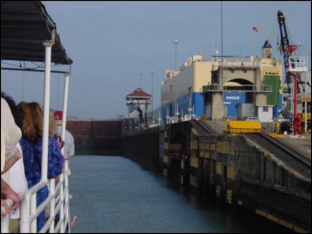 Pan Trip Down Canal-13.jpg