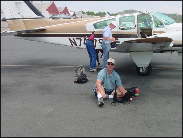 03-Pan Emailing at Airport.jpg